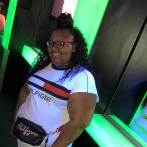 Meet your Posher, Camille